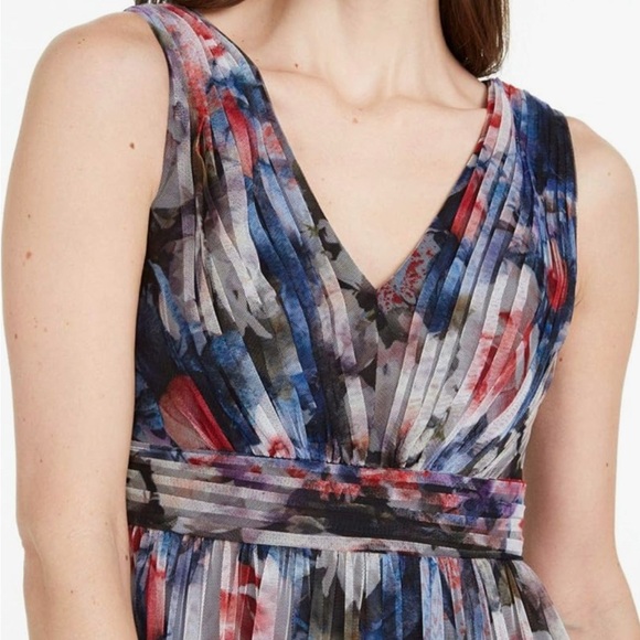 Gently Loved Adriana Papell Floral Tulle V Neck Gown size 14 - Picture 10 of 12